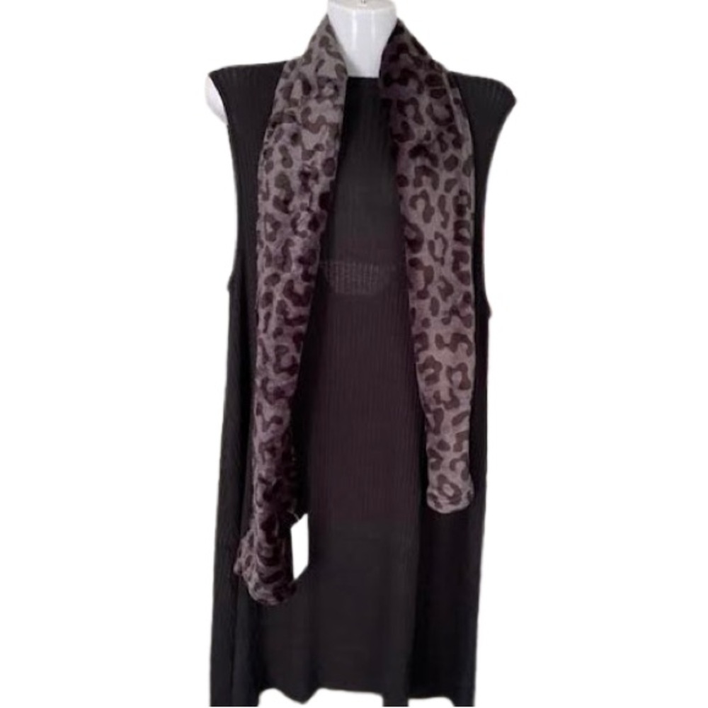 Leopard Scarf The Walking Co. - Picture 2 of 12